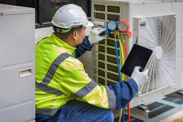 Professional Ductwork Repair technician working in Glasford, IL